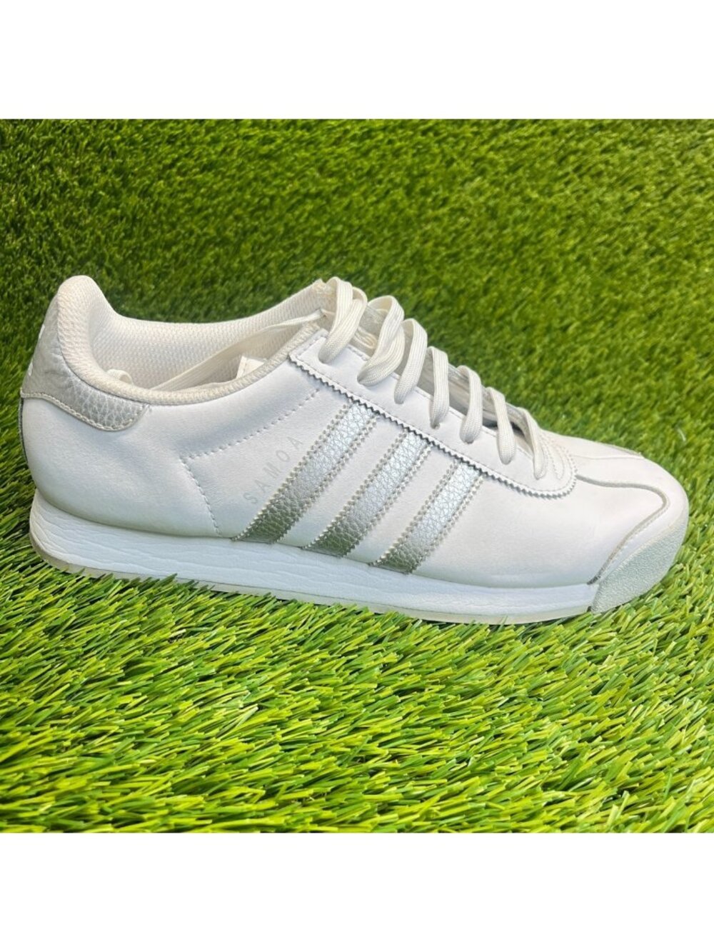 Adidas Samoa Womens Size 9 White Silver Athletic Leather Walking Shoes Sneakers